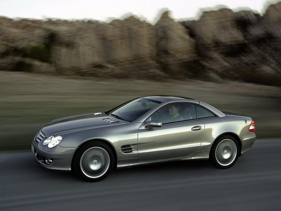  Mercedes-Benz SL500 2006 года  (фото 27 из 40)